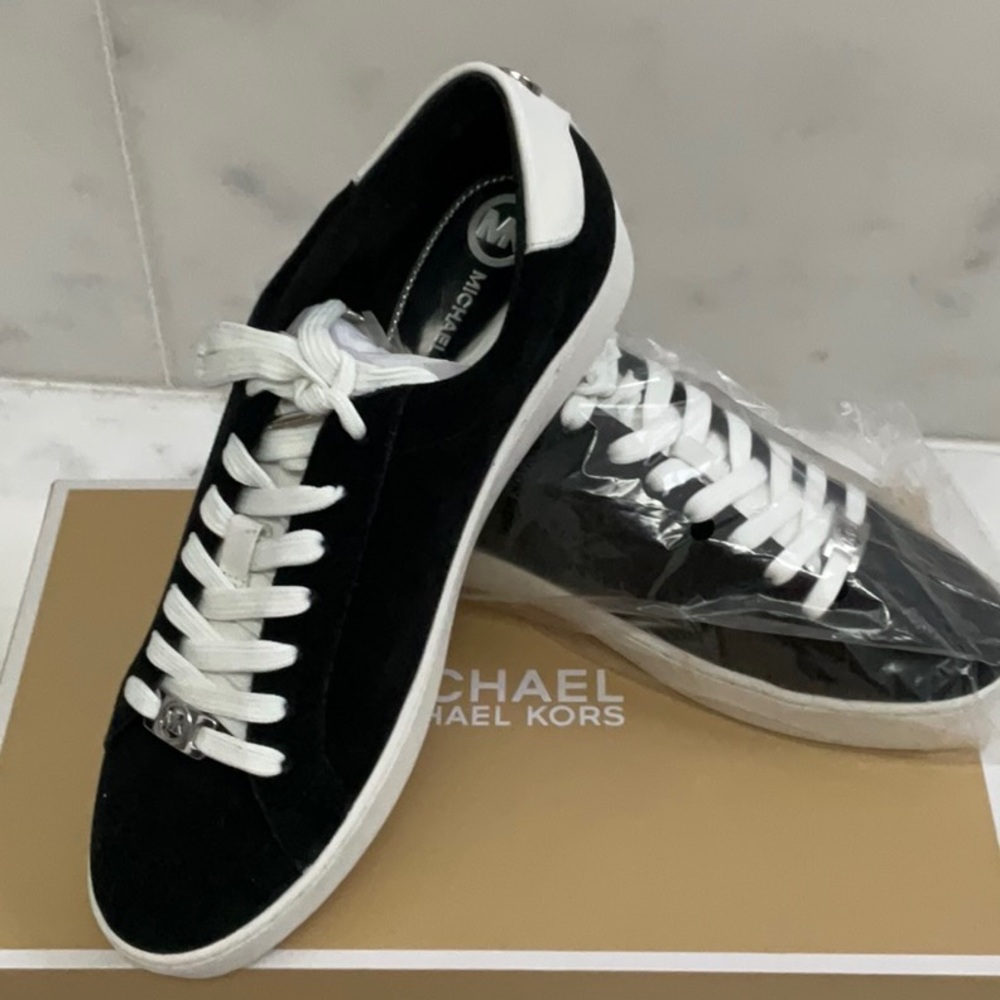 Michael Kors Black and White Suede Low-Top Sneakers 8 1/2 NIB
